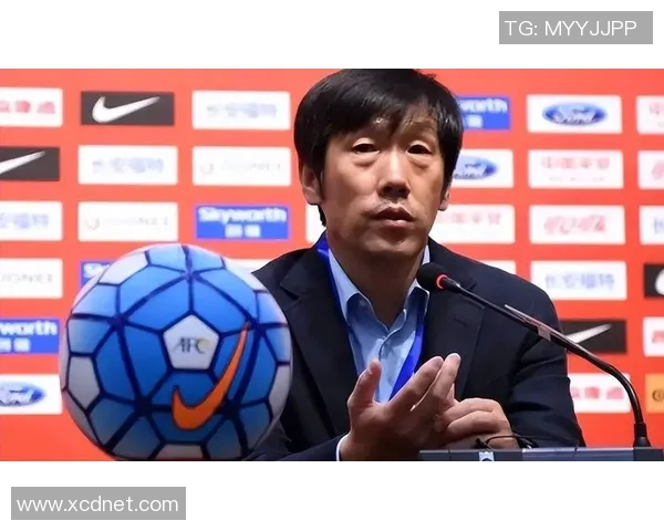 冲突升级武磊场边怒怼教练双方激烈争执引发热议